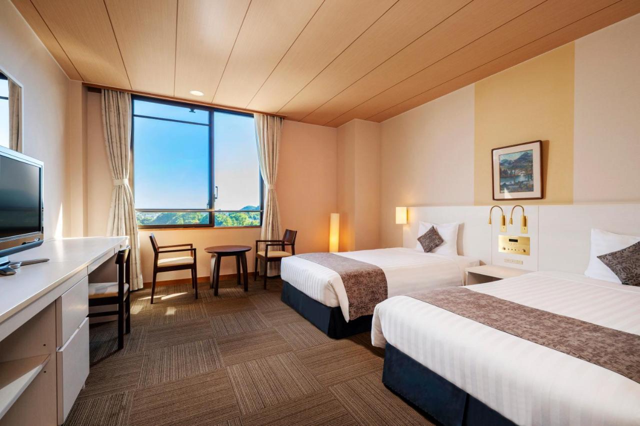 คังโป โนะ ยะโดะ โอะอุเมะ Hotel Ome ภายนอก รูปภาพ