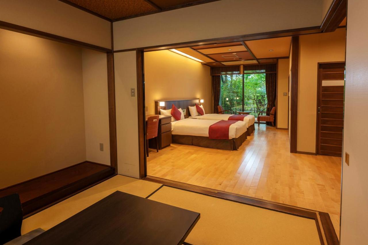 คังโป โนะ ยะโดะ โอะอุเมะ Hotel Ome ภายนอก รูปภาพ