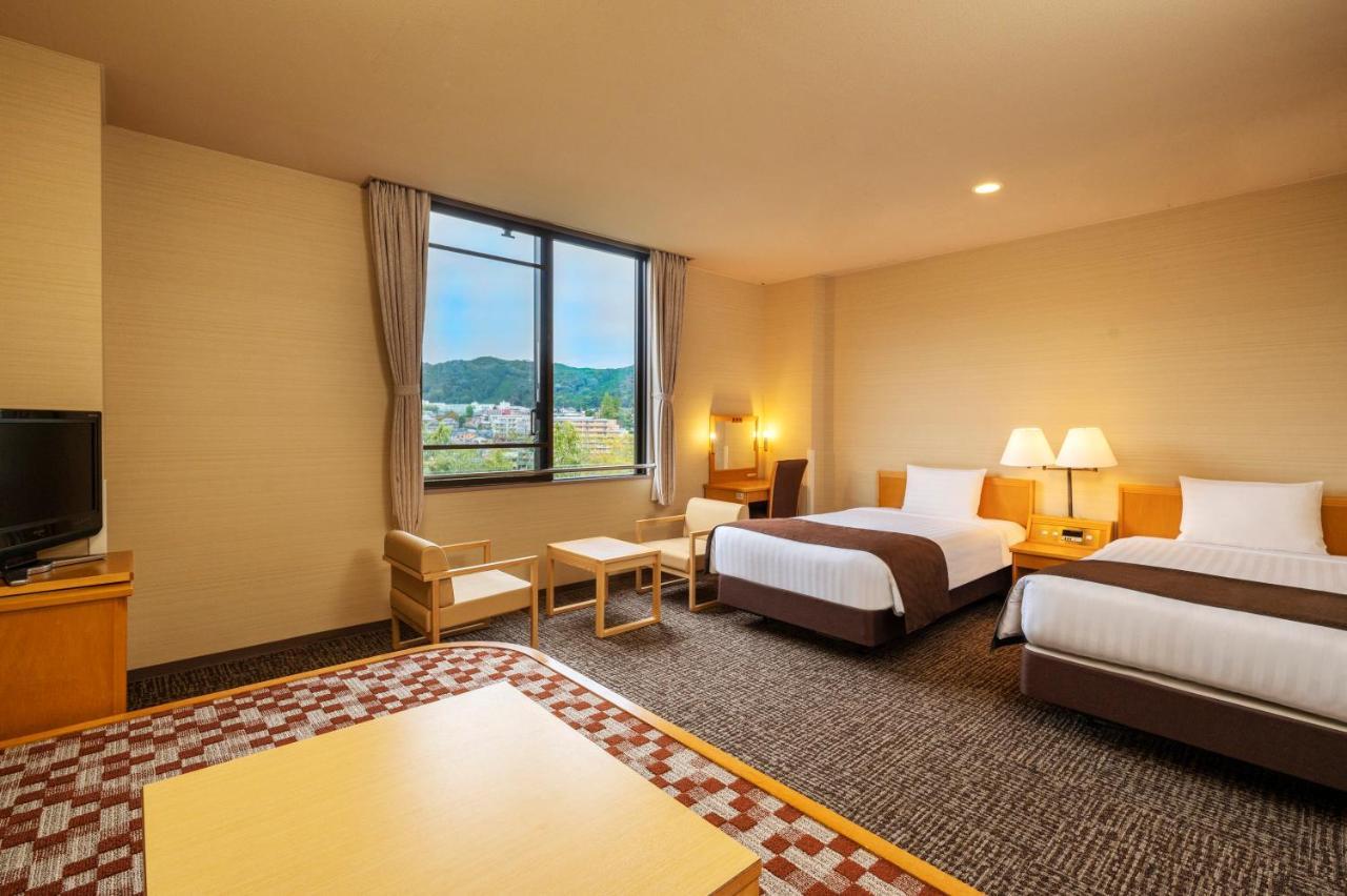 คังโป โนะ ยะโดะ โอะอุเมะ Hotel Ome ภายนอก รูปภาพ